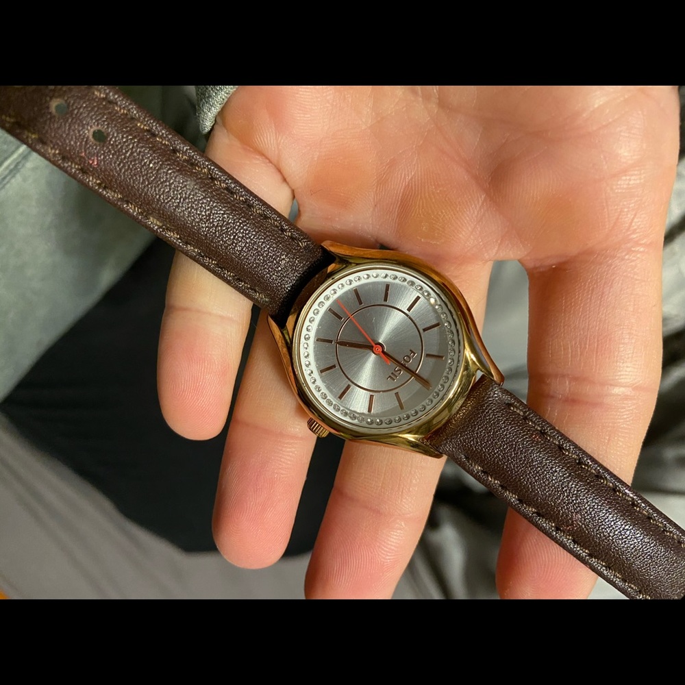 Leather Fossil Watch - Picture 4 of 4